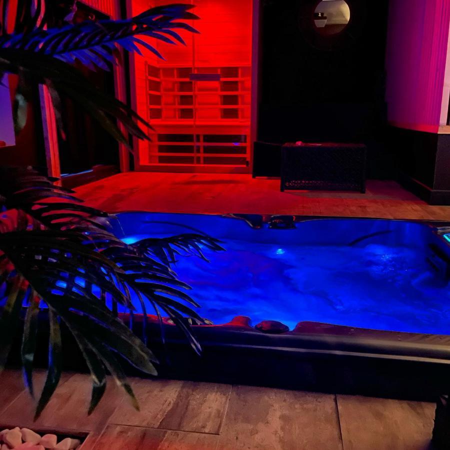 La Suite Grenoble Spa Jacuzzi Et Sauna Privatif エクステリア 写真