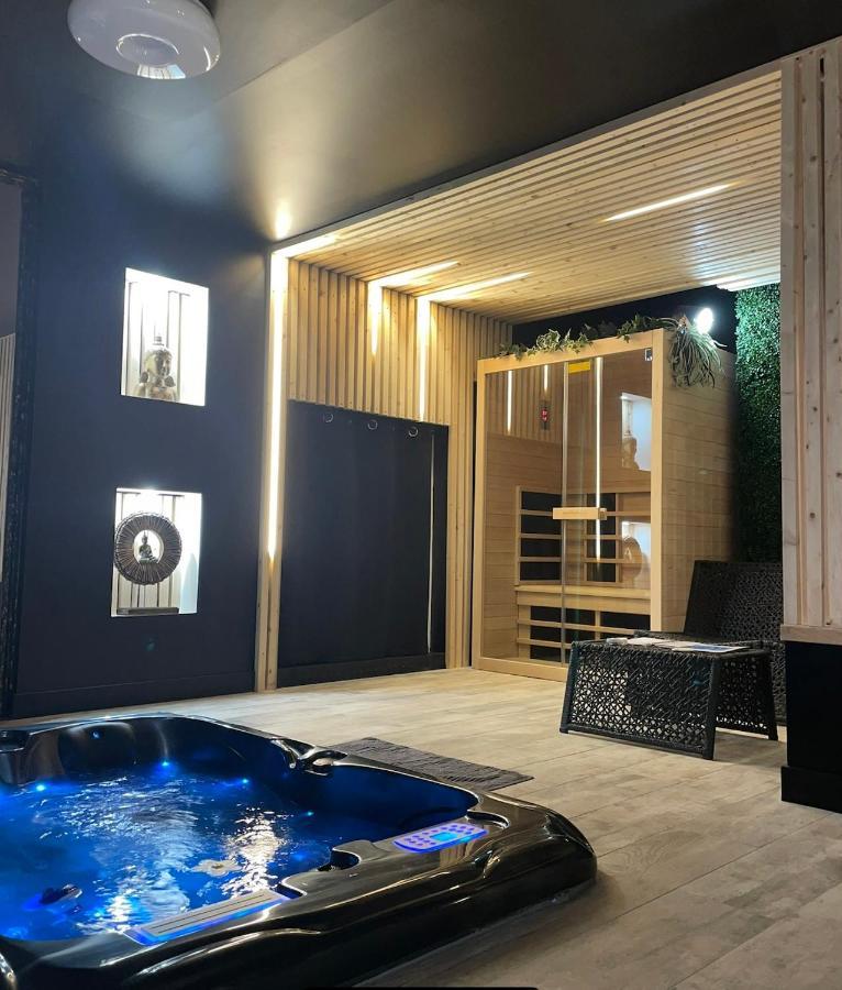 La Suite Grenoble Spa Jacuzzi Et Sauna Privatif エクステリア 写真